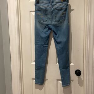 AEO super hi-rise jegging skinny jeans SZ 4 regular.